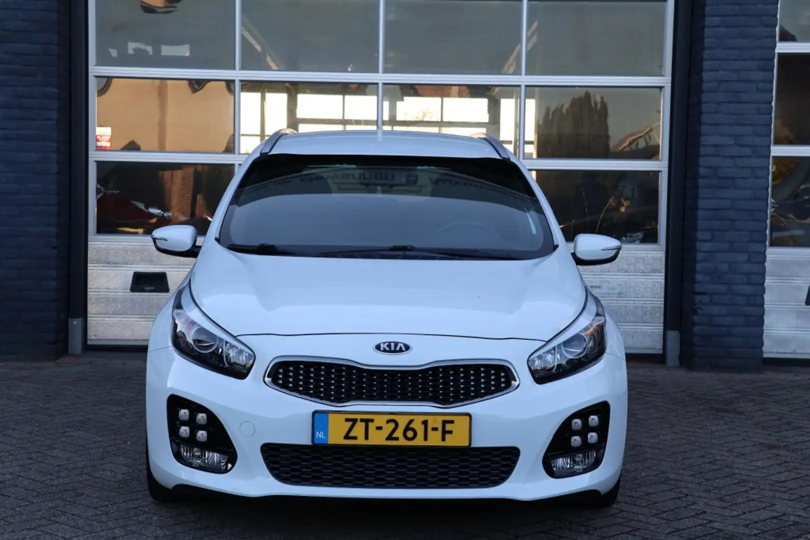 Kia Ceed / cee'd 1.0 T-GDI GT-LINE, navigatie, camera, trekhaak Bianco - 2