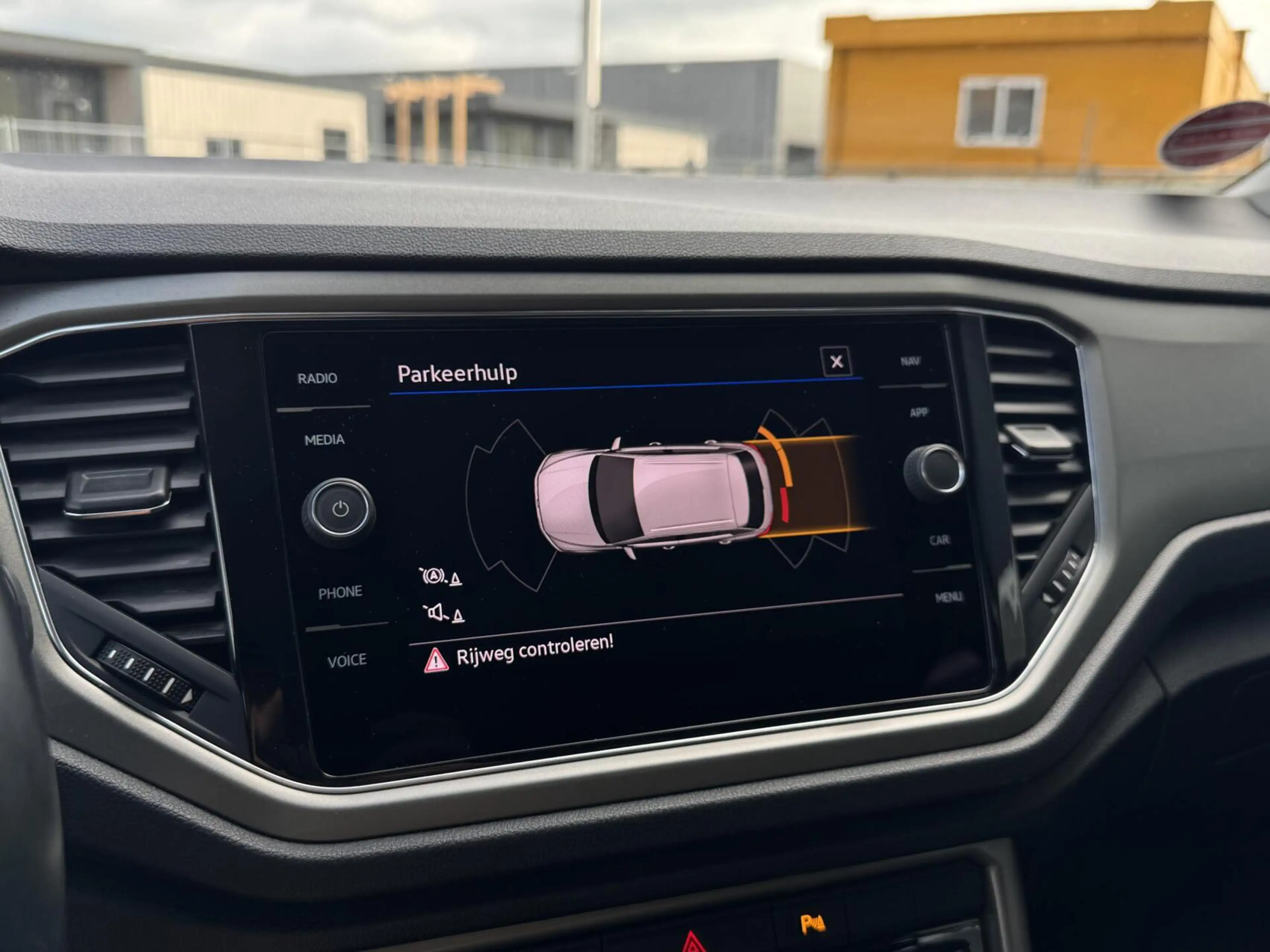 Volkswagen T-Roc 1.0 TSI Style Business | Carplay | IQ Drive | Adap — photo 16