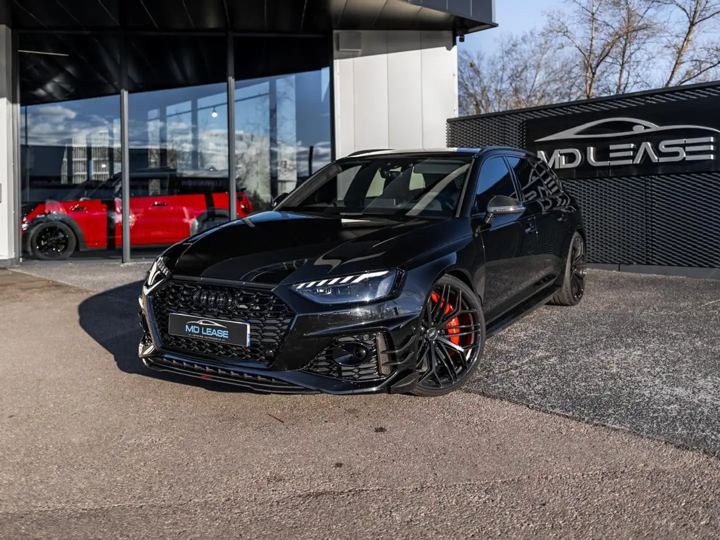 Audi RS4 - X ABT 1/60 Zwart - 1