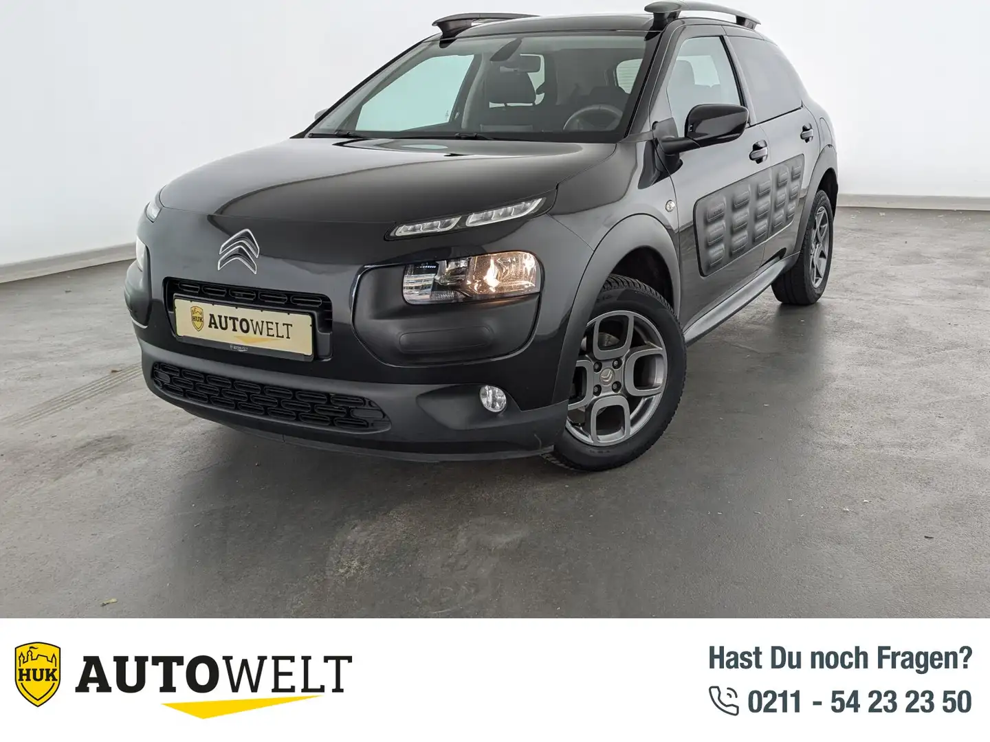 Citroen C4 Cactus C4 Cactus 1.2 PureTech 82 Shine NAVI+RFK+TEMP+ Schwarz - 1