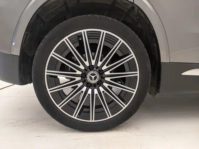 Mercedes-Benz Gla view 9