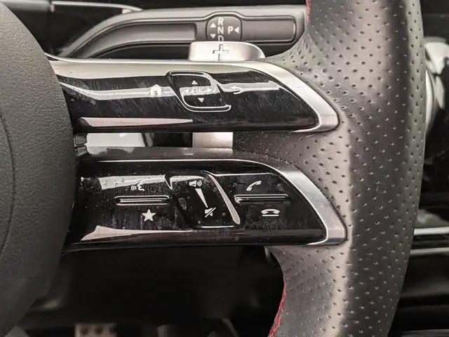 Mercedes-Benz Gla view 11