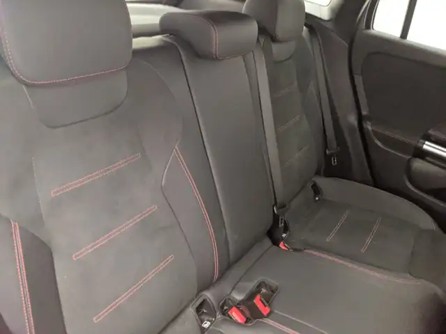 Mercedes-Benz Gla view 8