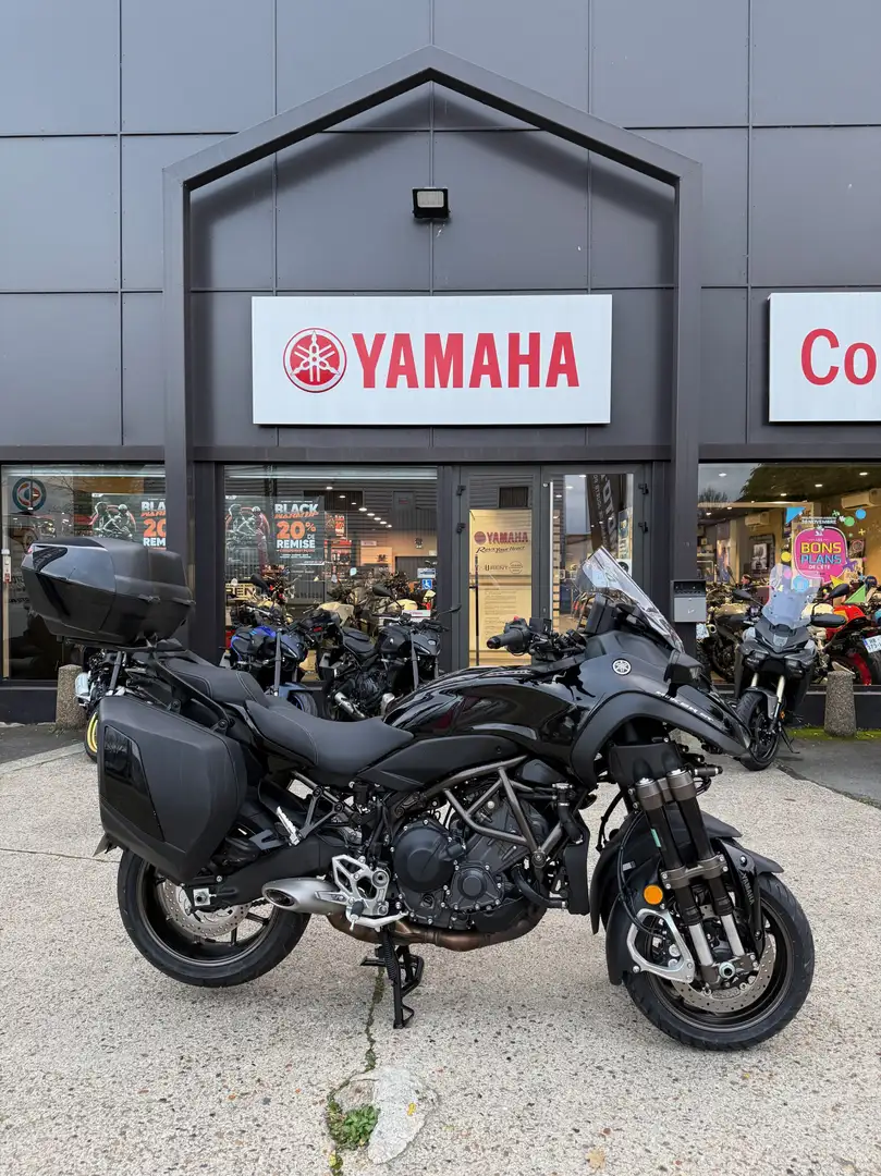 Yamaha Niken Noir - 2