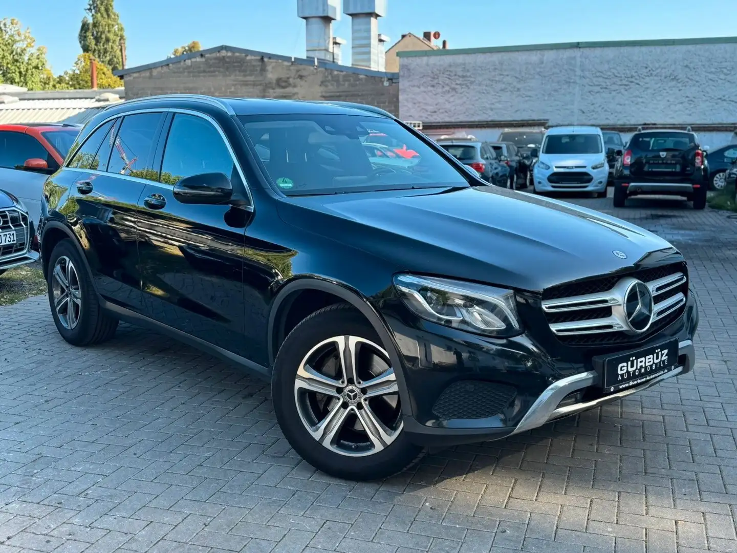 Mercedes-Benz GLC 350 *BURMESTER*SHZG*4MATIC*LED*NAVI* Schwarz - 1
