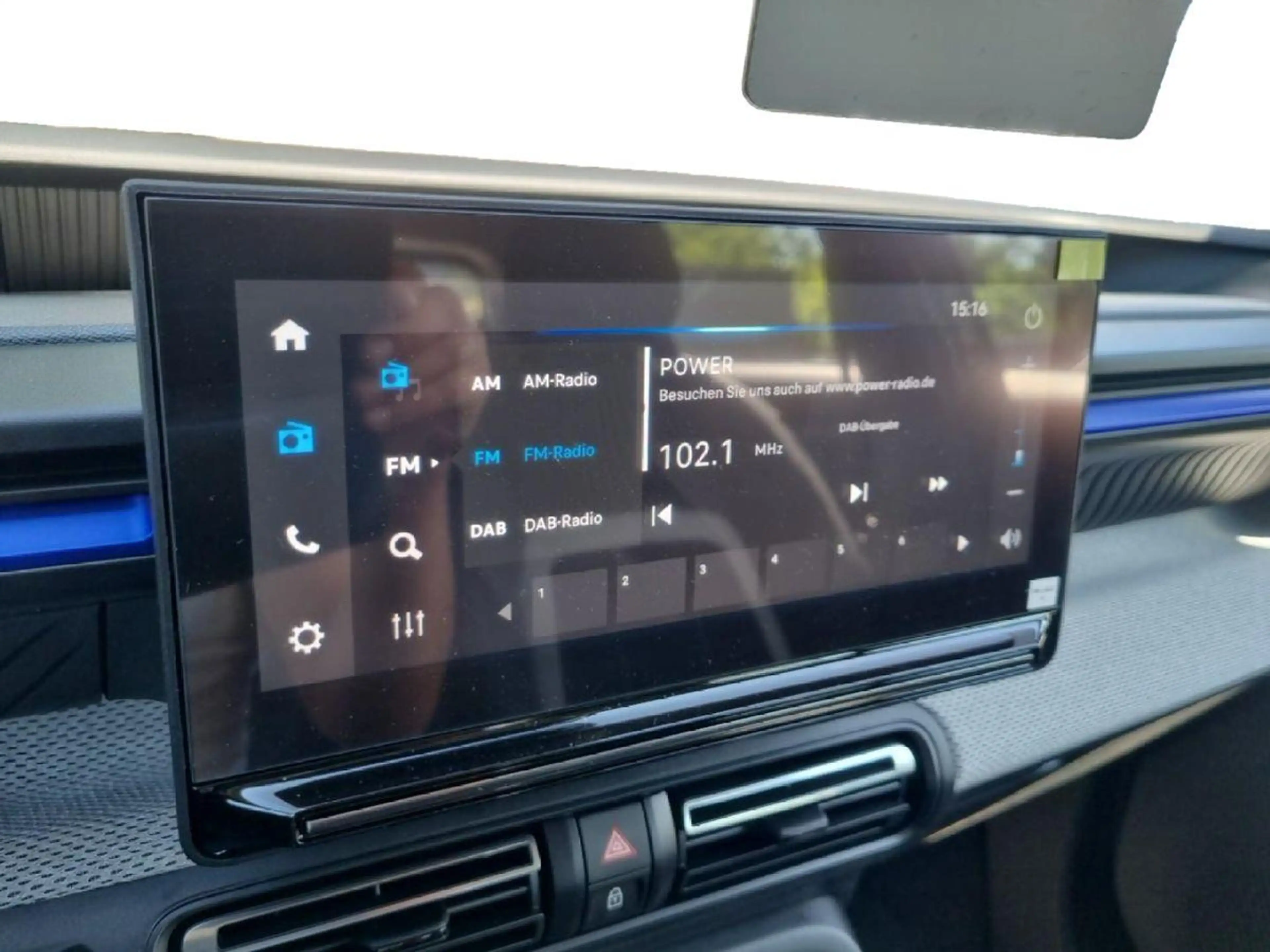 Citroen C3 1.2 Turbo PLUS LED/PDC/DAB/MirrorLink — photo 10