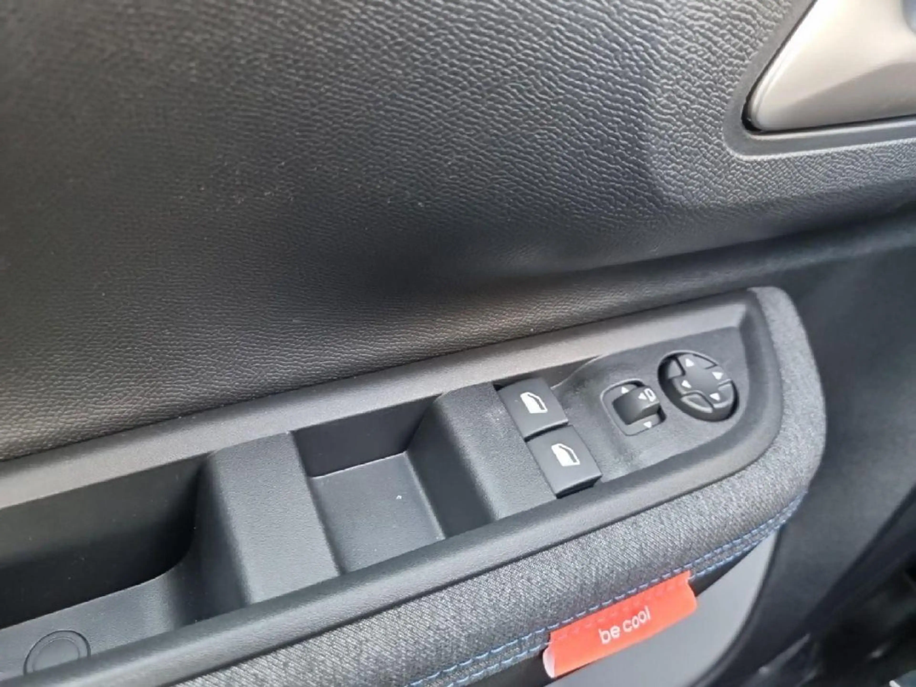Citroen C3 1.2 Turbo PLUS LED/PDC/DAB/MirrorLink — photo 15