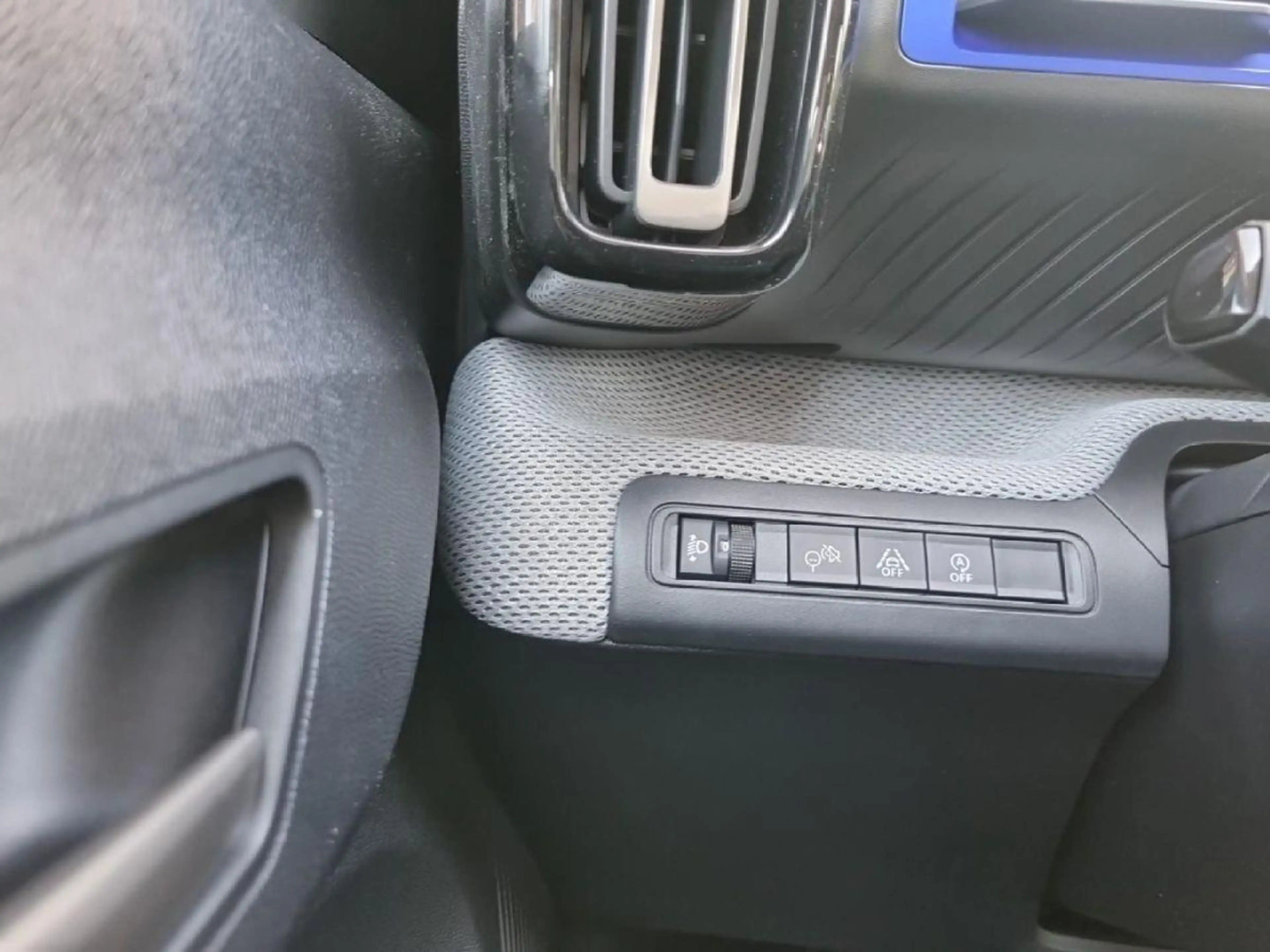 Citroen C3 1.2 Turbo PLUS LED/PDC/DAB/MirrorLink — photo 14