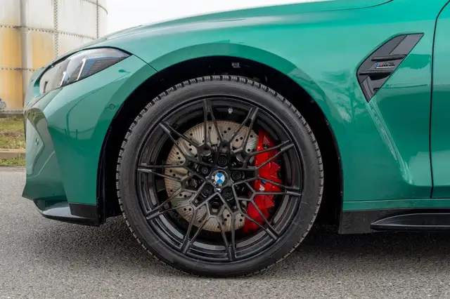 BMW M3 view 9