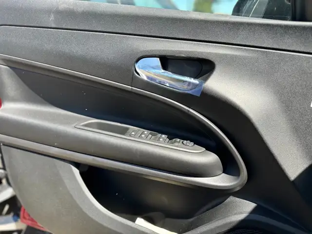 Jeep Avenger view 12