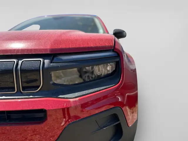 Jeep Avenger view 8
