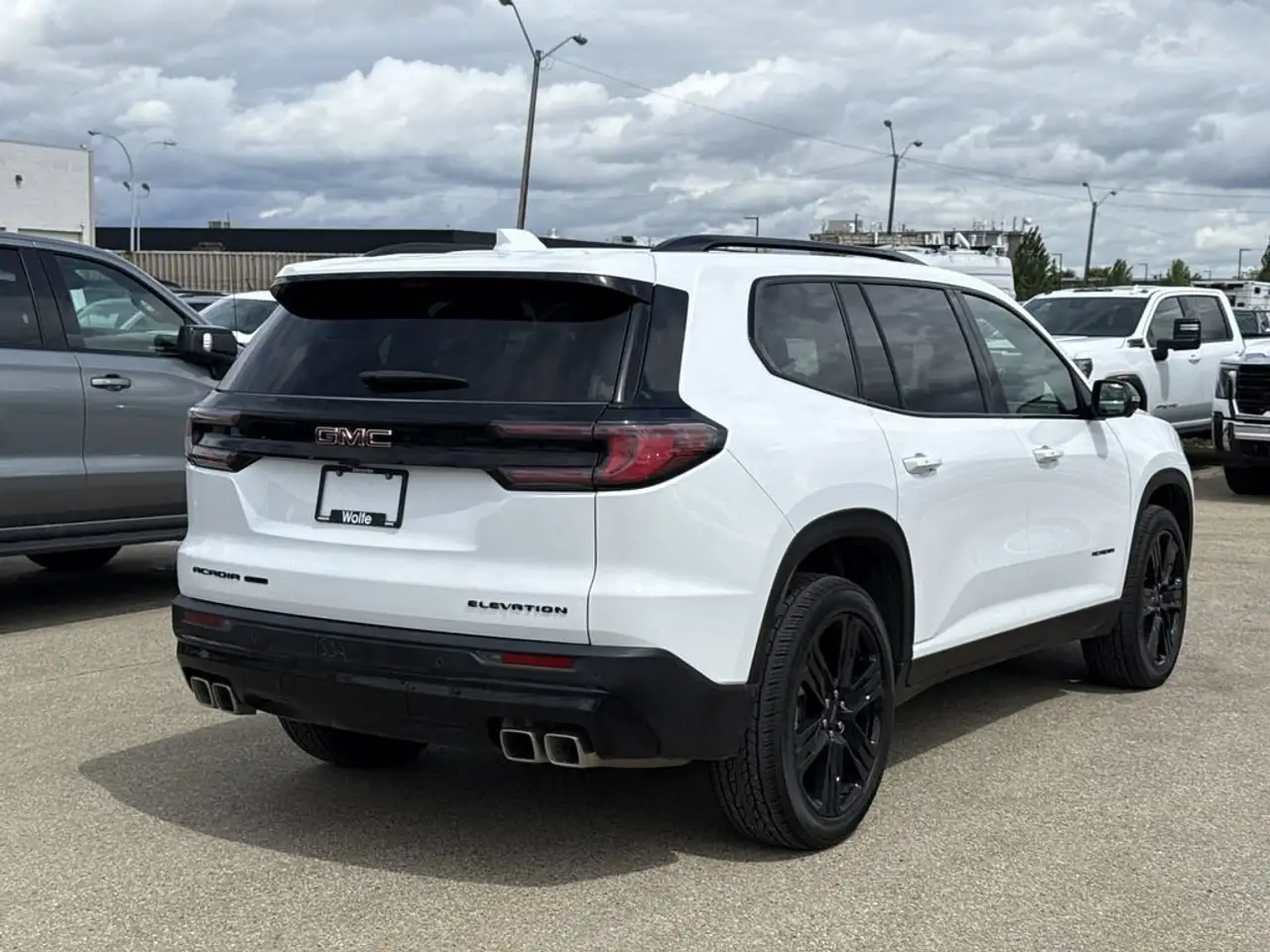 GMC Acadia photo GMC Acadia