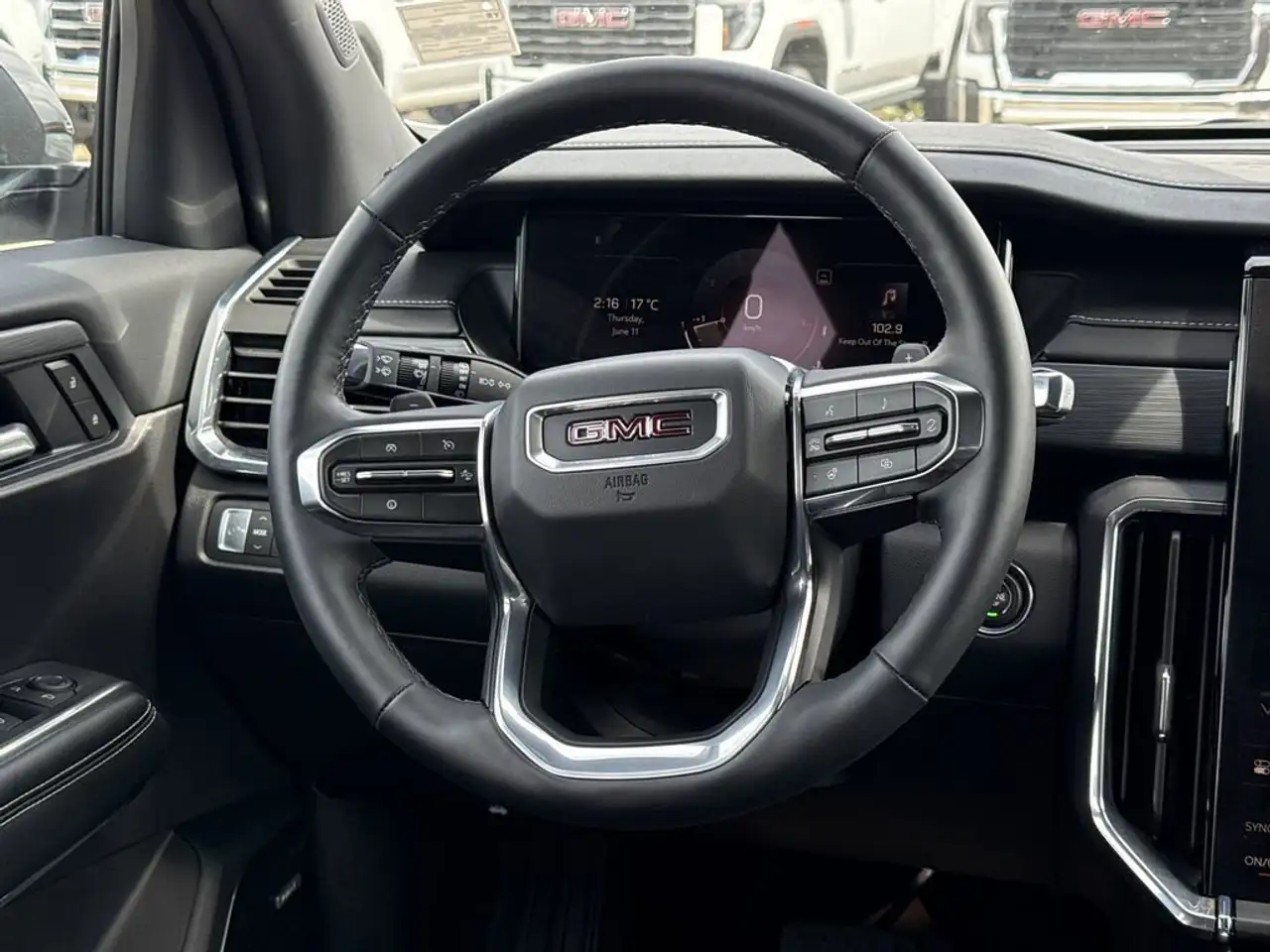 GMC Acadia photo GMC Acadia