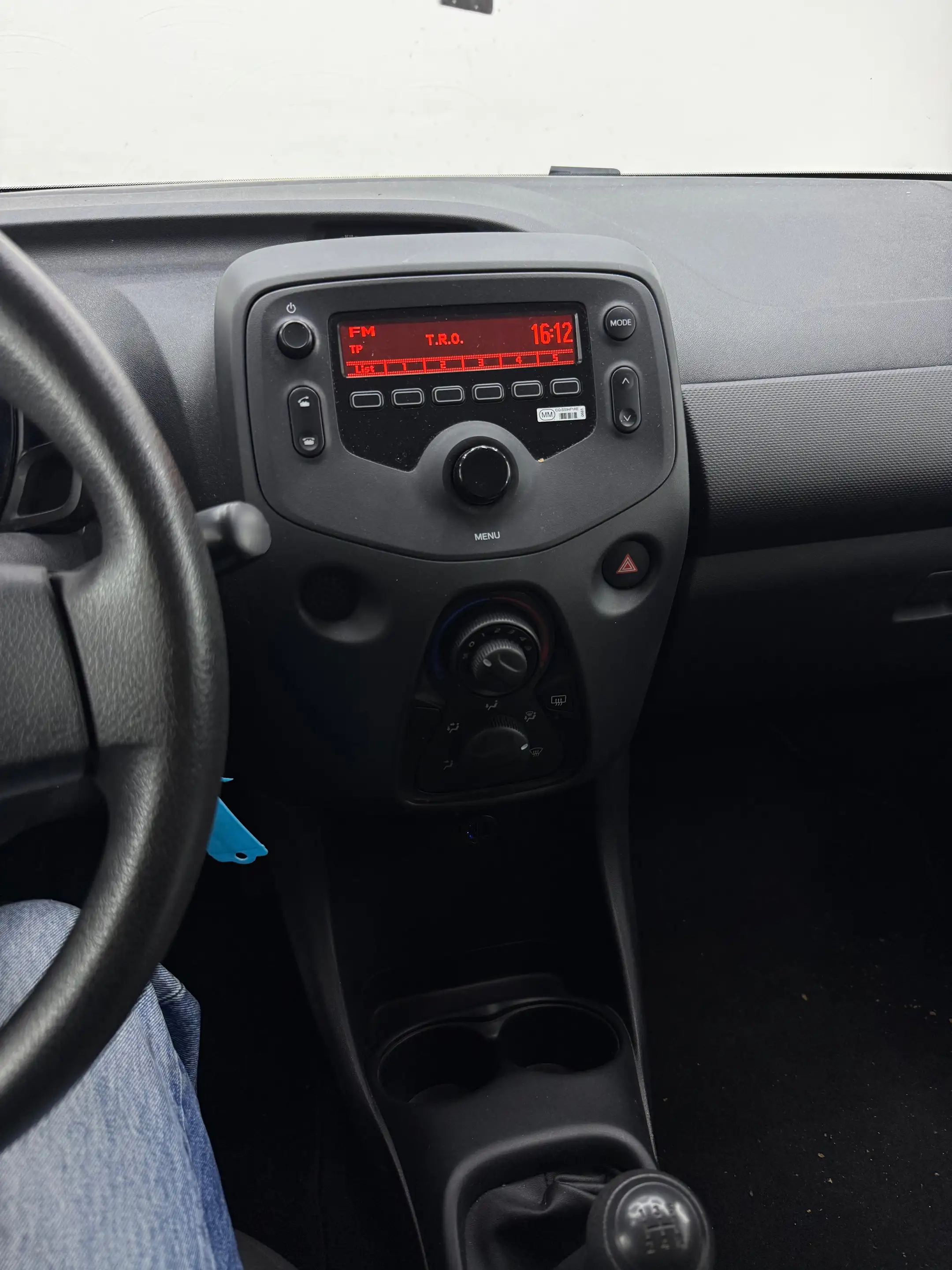 Peugeot 108 108 1.0 VTi Like S — photo 10
