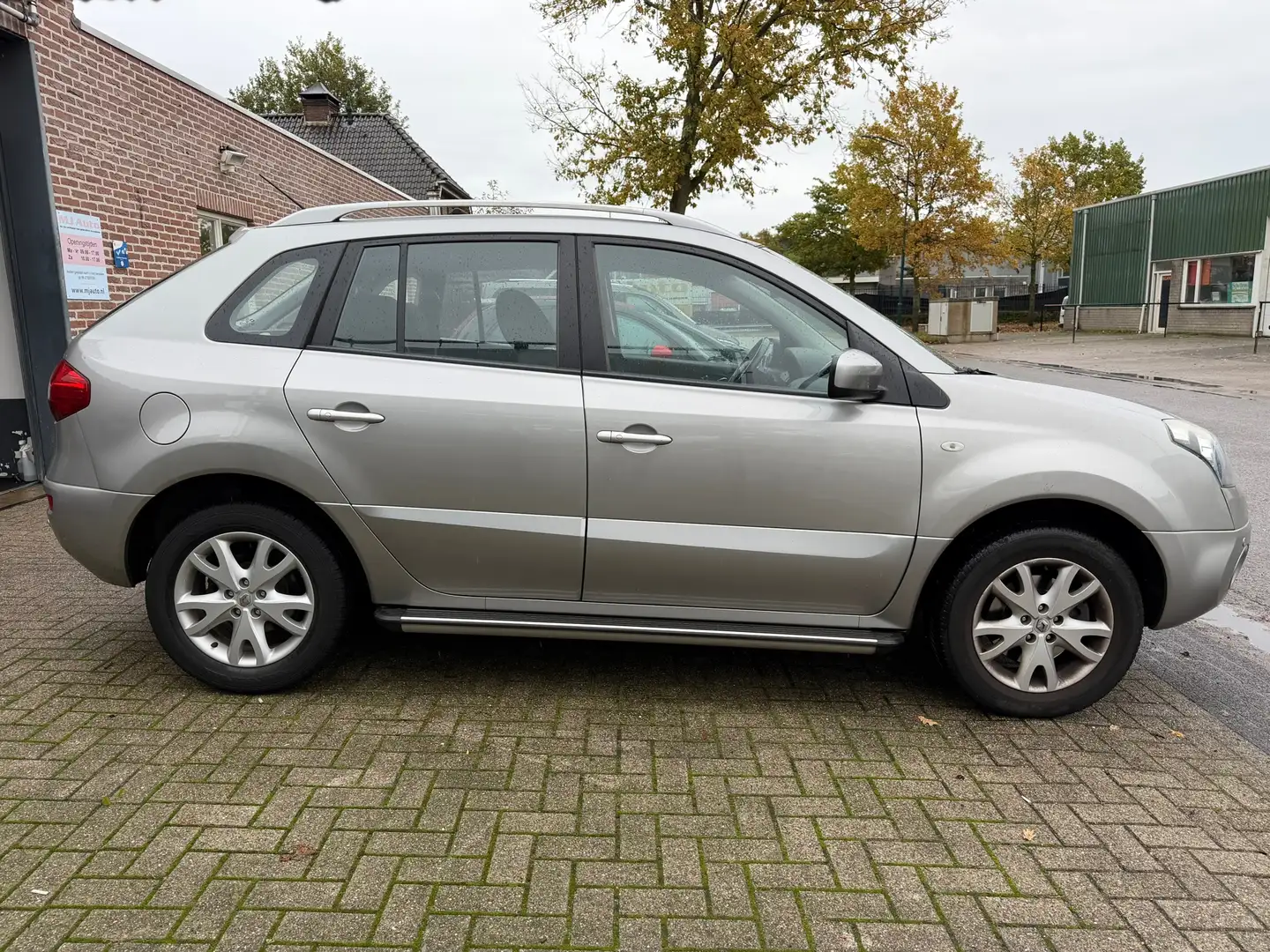 Renault Koleos 2.5 Dynamique Pack navigatie cruise control Gris - 2