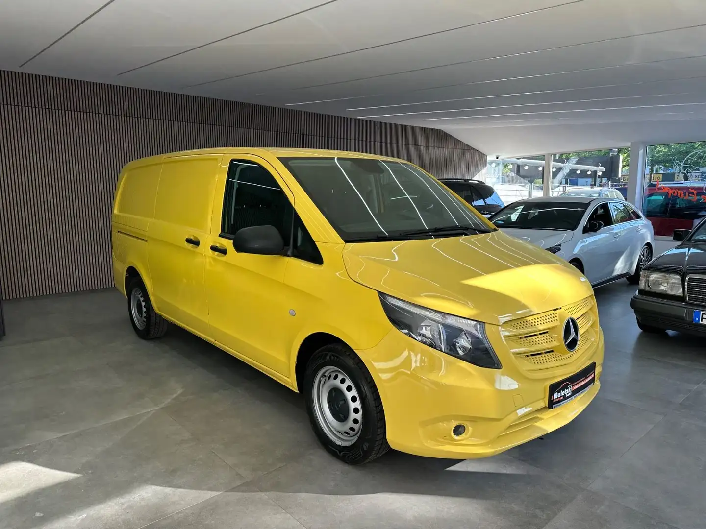 Mercedes-Benz Vito 116 CDI Kasten Lang*Klima*StHz*Kamera*Navi* Gelb - 1