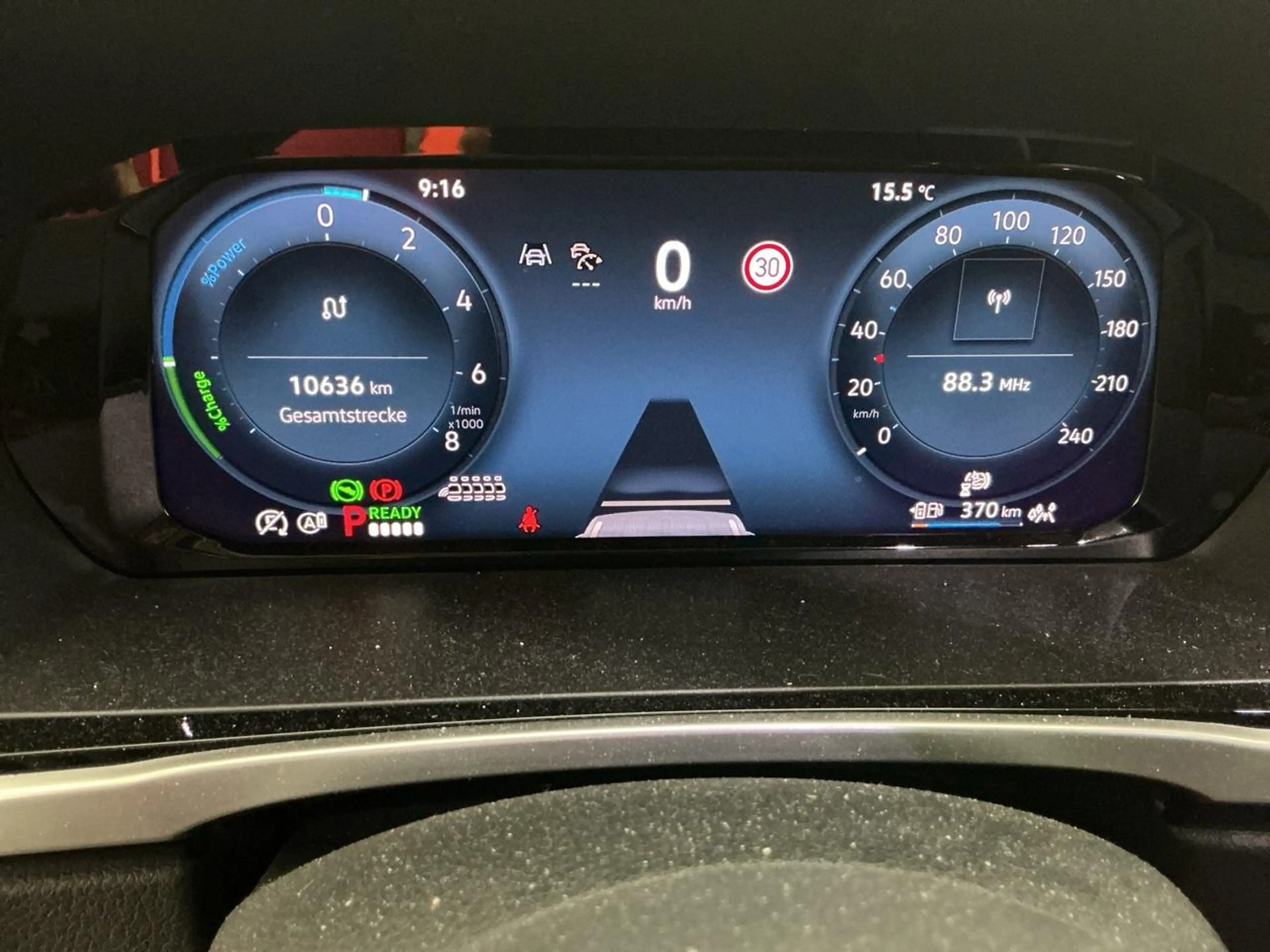 Ford Grand Tourneo Connect 1.5 PHEV Titanium 7Sitze — photo 4