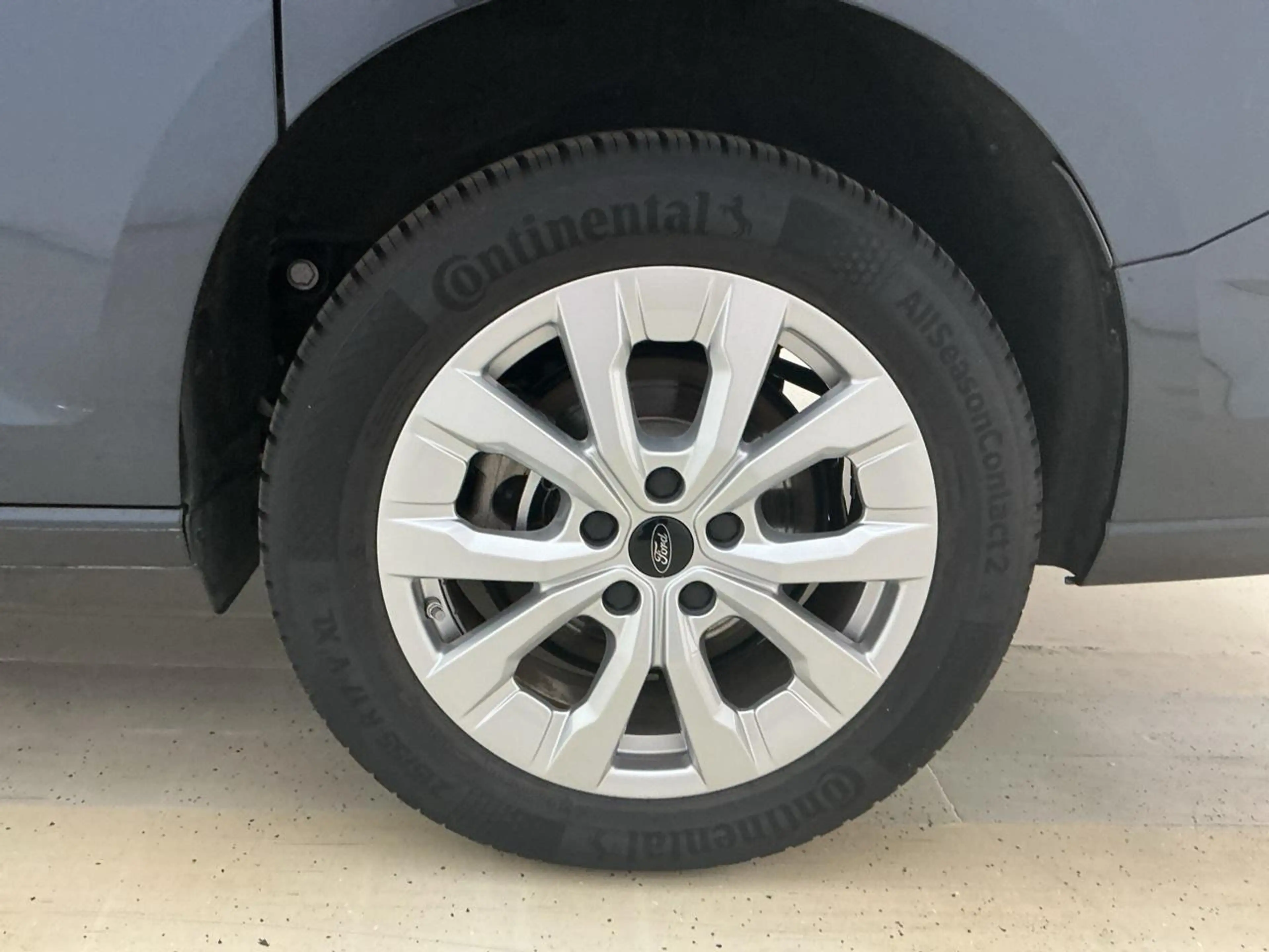 Ford Grand Tourneo Connect 1.5 PHEV Titanium 7Sitze — photo 7