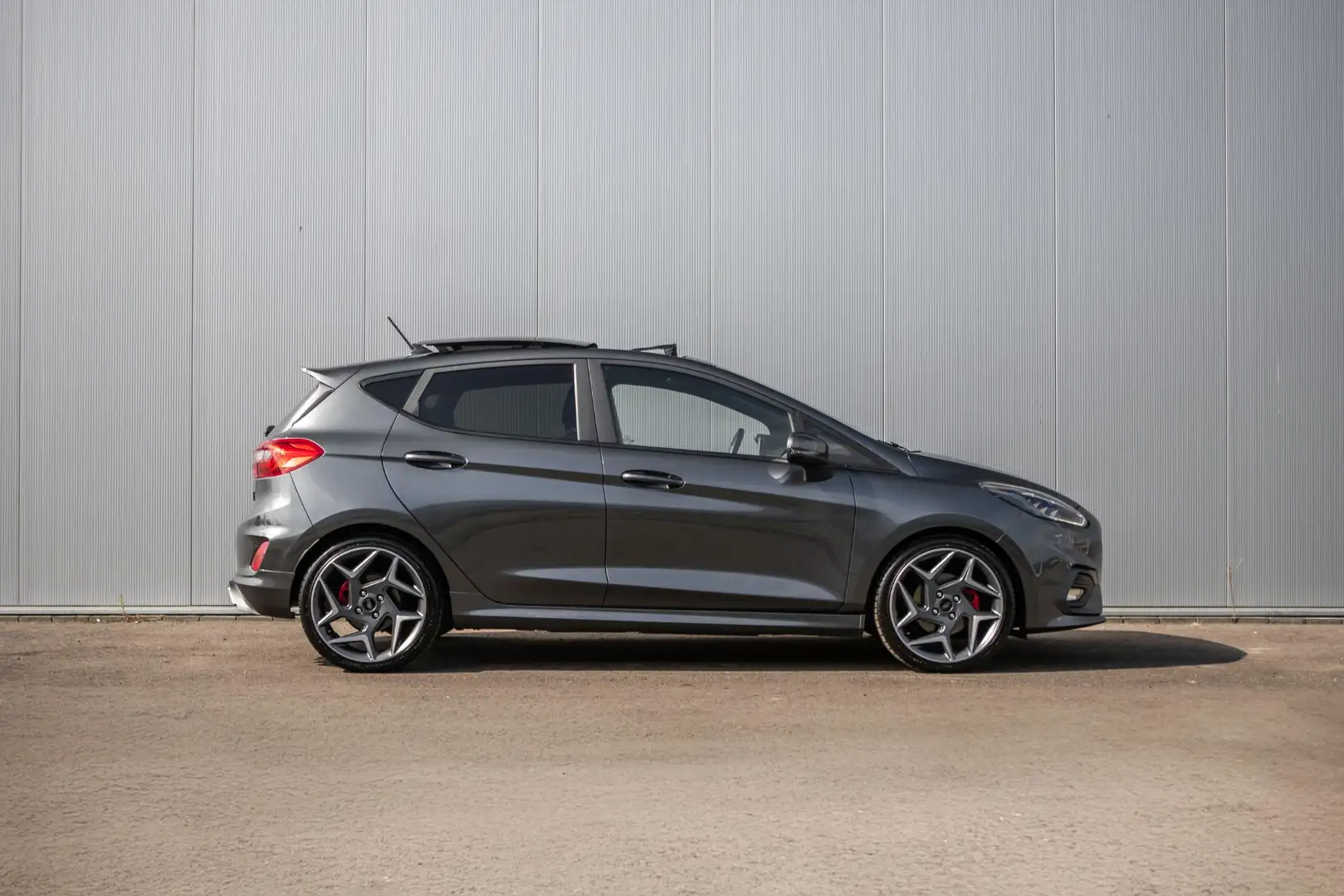 Ford Fiesta 1.5 EcoBoost ST-3 Šedá - 2