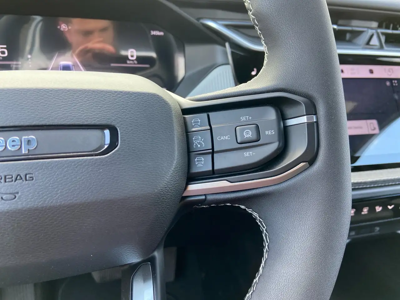 Jeep Cherokee снимка Jeep Cherokee