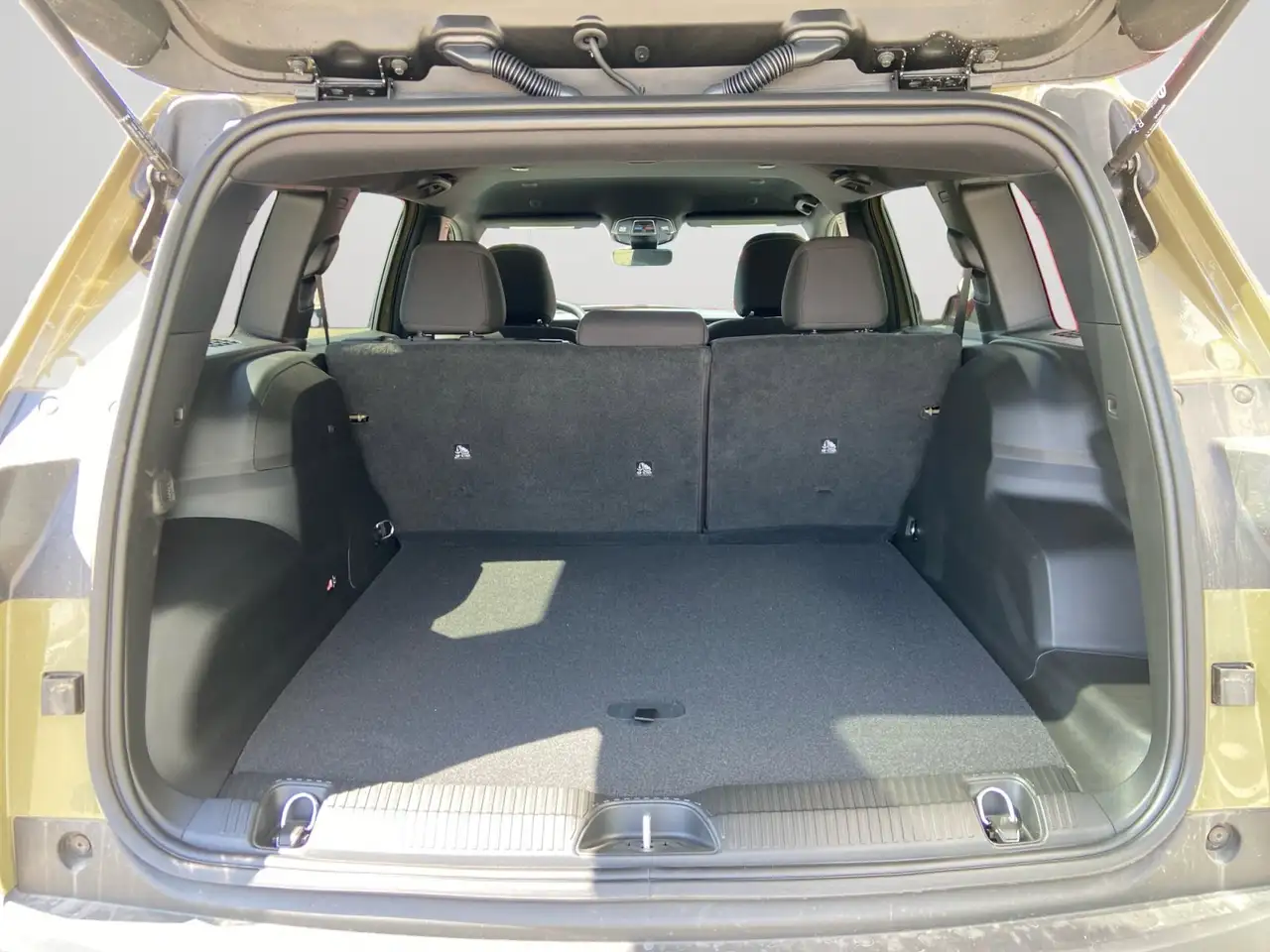 Jeep Cherokee снимка Jeep Cherokee