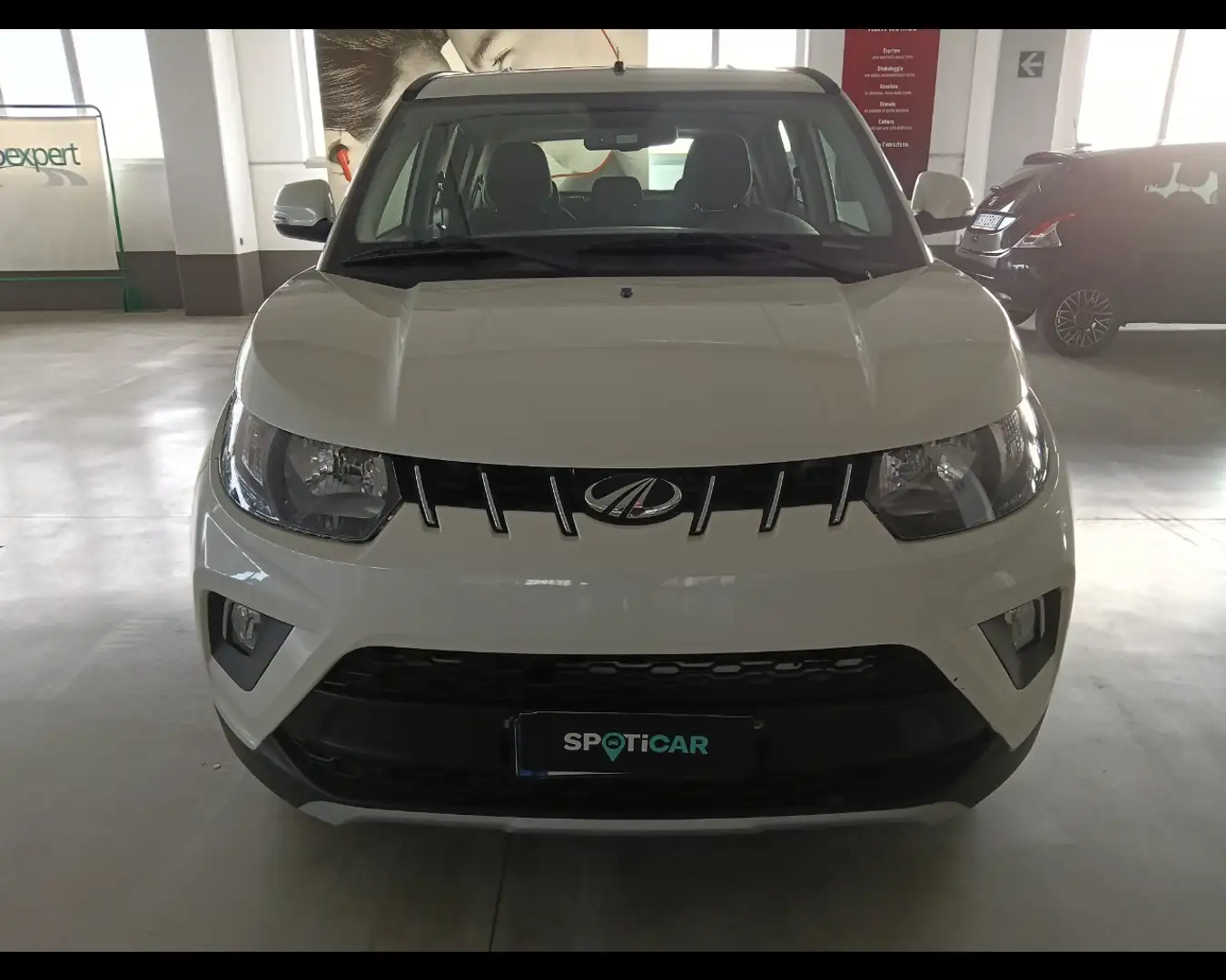 Mahindra KUV100 1.2 M-BiFuel K8 Bianco - 2