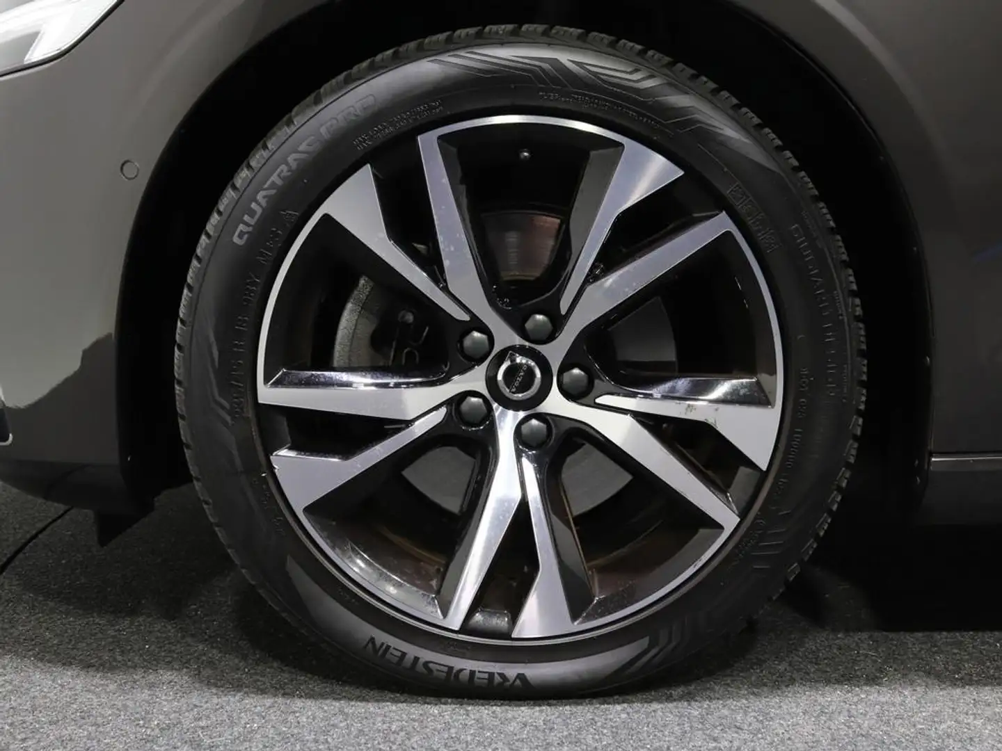Volvo V60 B3 Plus Dark | Panoramadak | Harman Kardon | Trekh Gris - 2