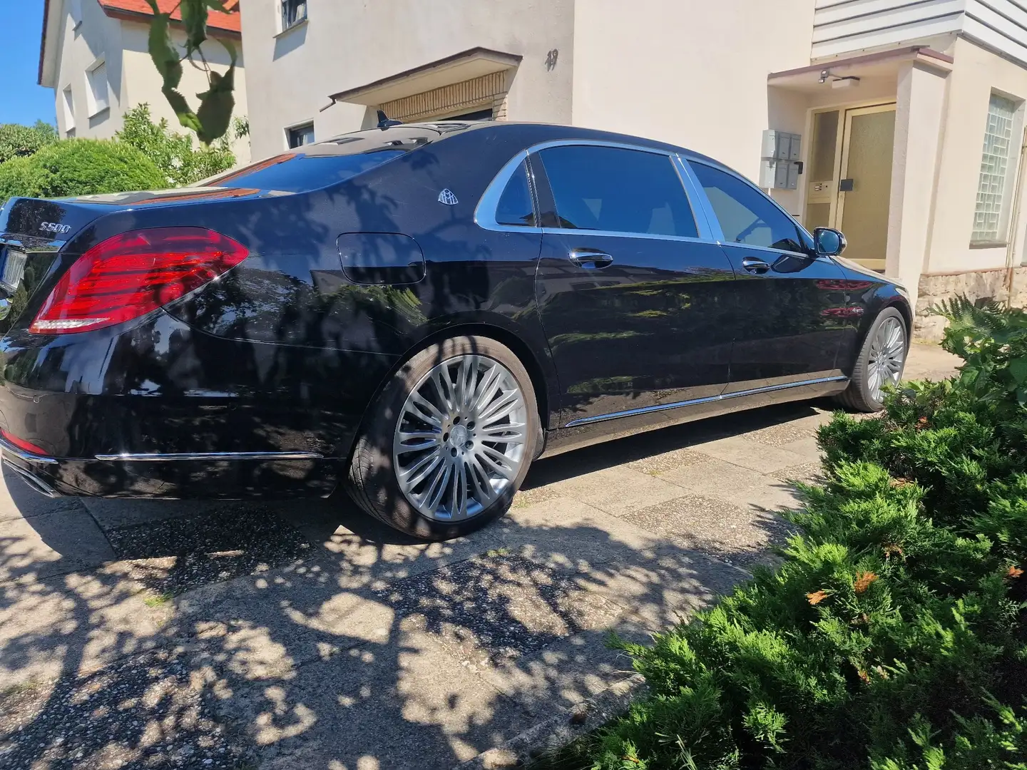 Maybach Sonstige Original Mercedes S500 4 Matic 9G Vollausstattung Schwarz - 1