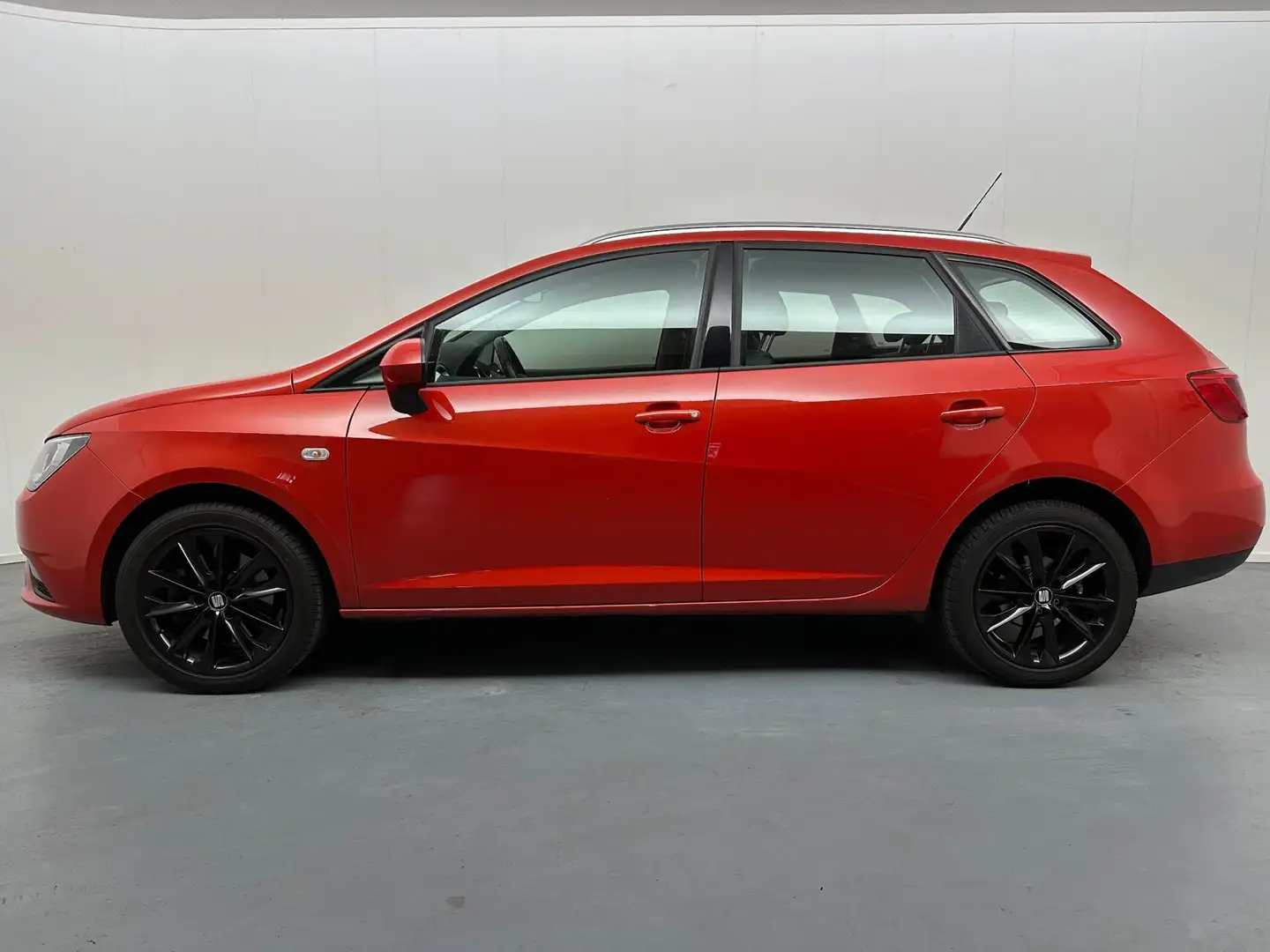 SEAT Ibiza ST 1.0 EcoTSI Style Connect | Automaat | Airco | L Rood - 2