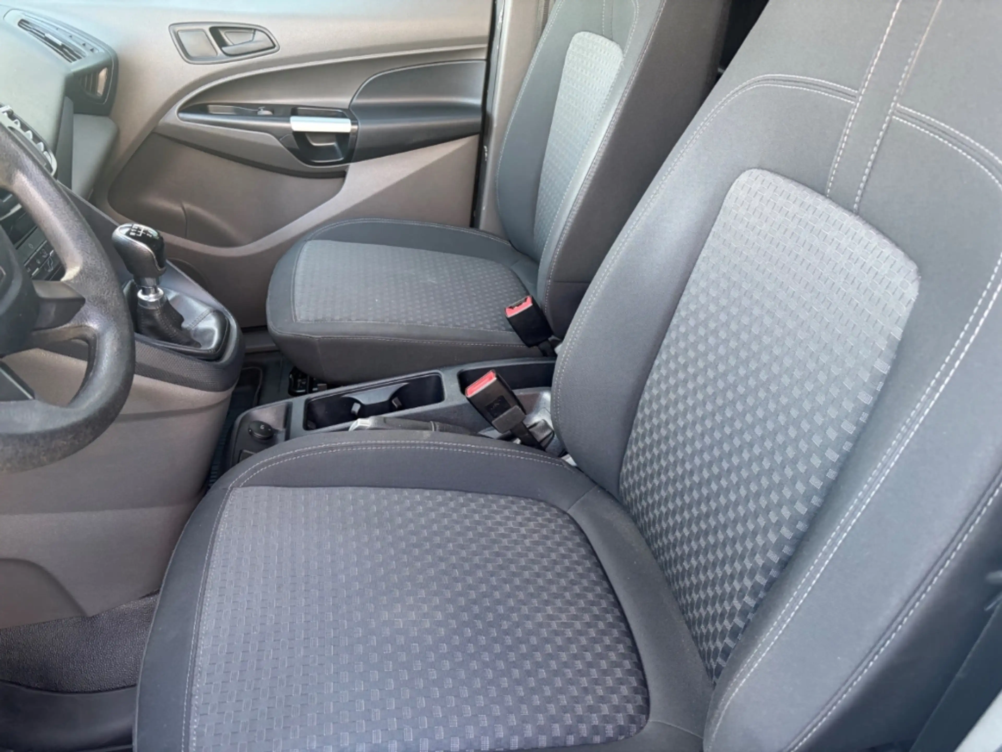 Ford Transit Connect 1.0 EcoBoost Kasten Trend — photo 9