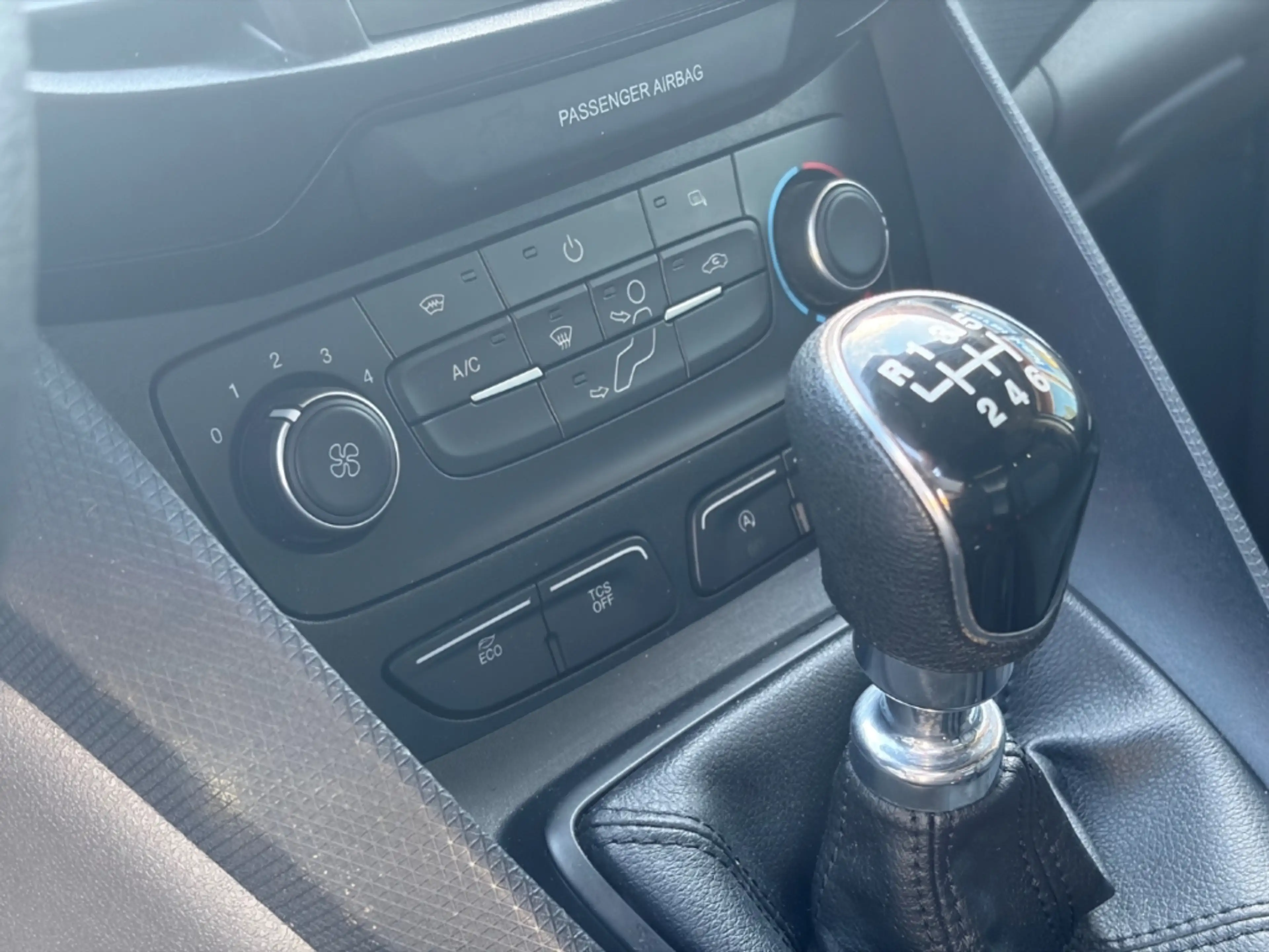 Ford Transit Connect 1.0 EcoBoost Kasten Trend — photo 11