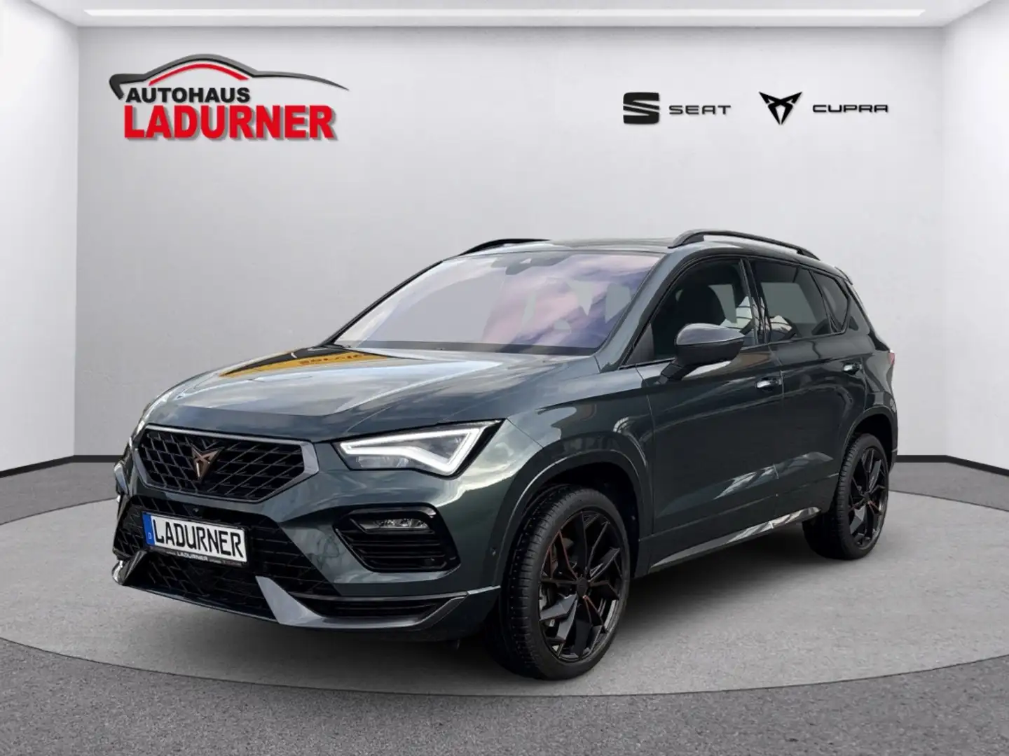 CUPRA Ateca 1.5 TSI DSG *PANO+AHK+NAVI+BEATS+KESSY+ACC* Vert - 2