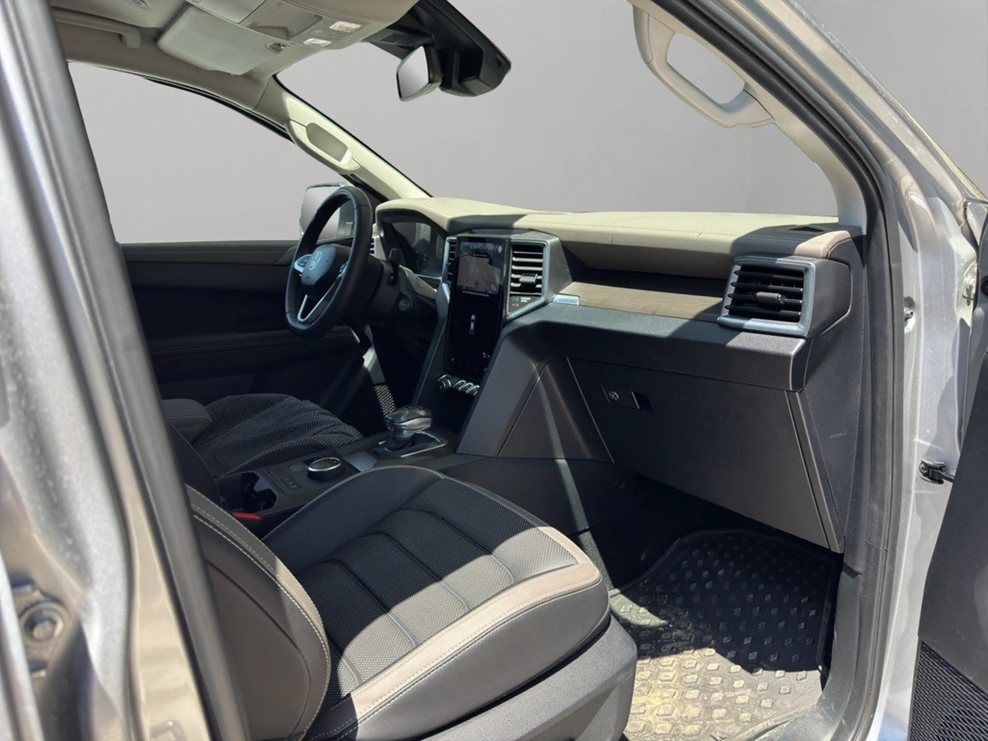 Volkswagen Amarok DC 3.0 TDI 4M Automatik Style AHK ACC — photo 6