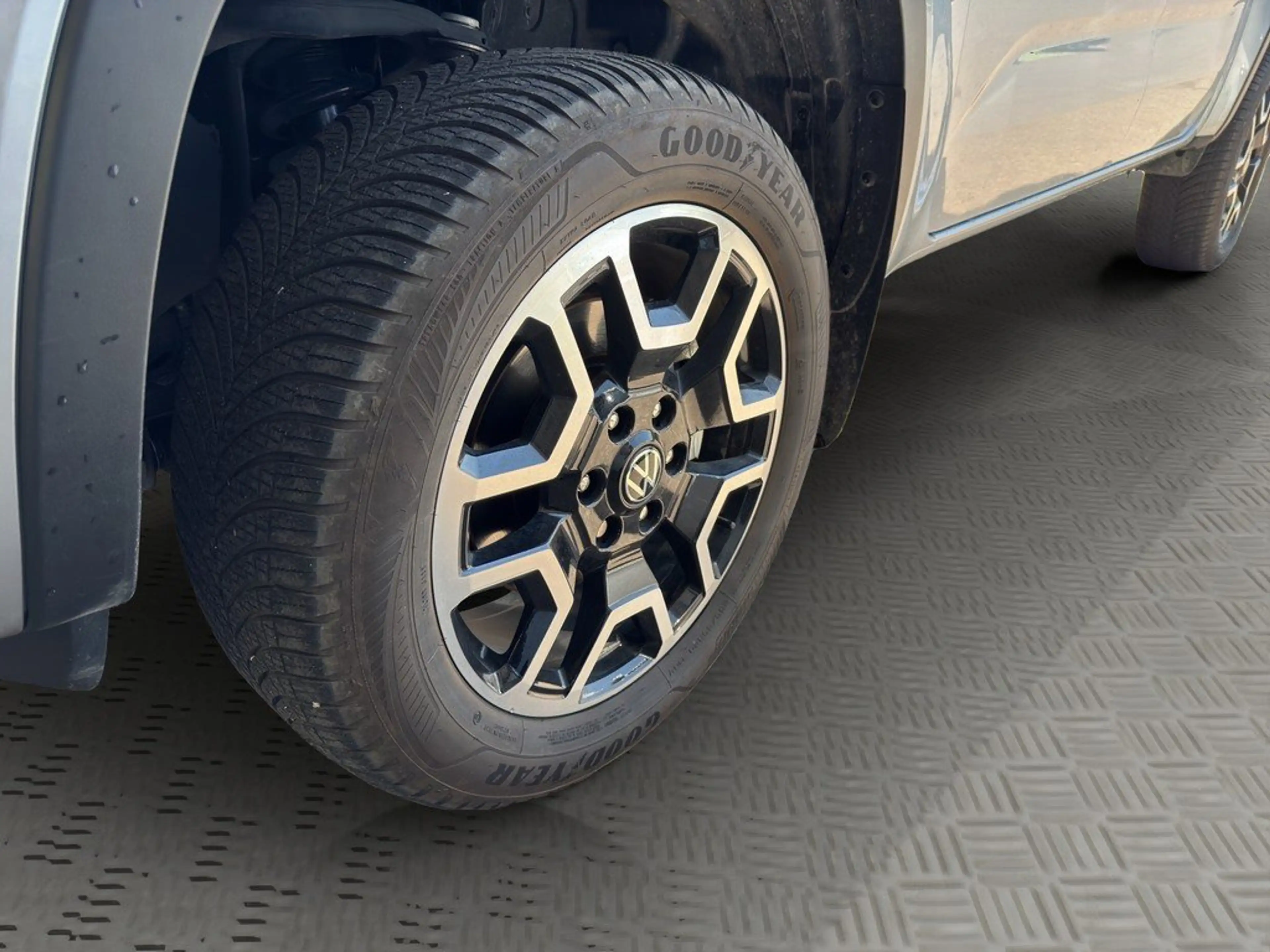 Volkswagen Amarok DC 3.0 TDI 4M Automatik Style AHK ACC — photo 3