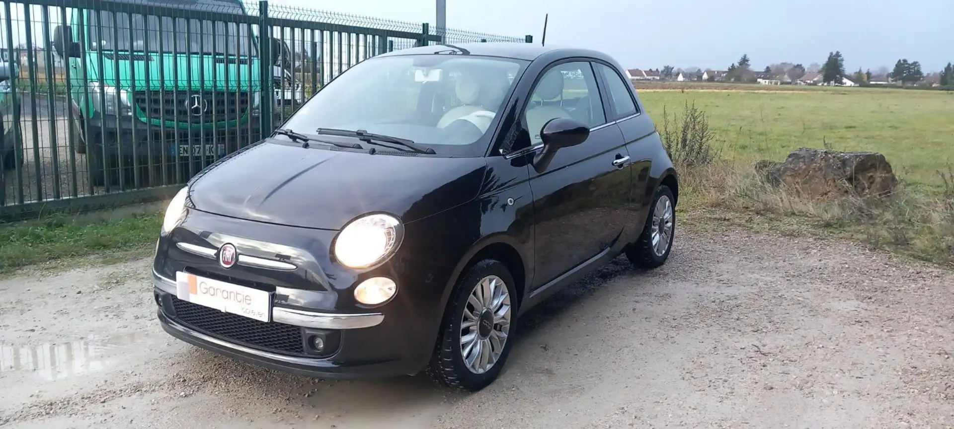 Fiat 500 1.2 ESSENCE 8V / 69CV LOUNGE Noir - 1