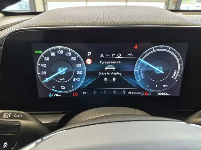 Kia E-Niro view 7