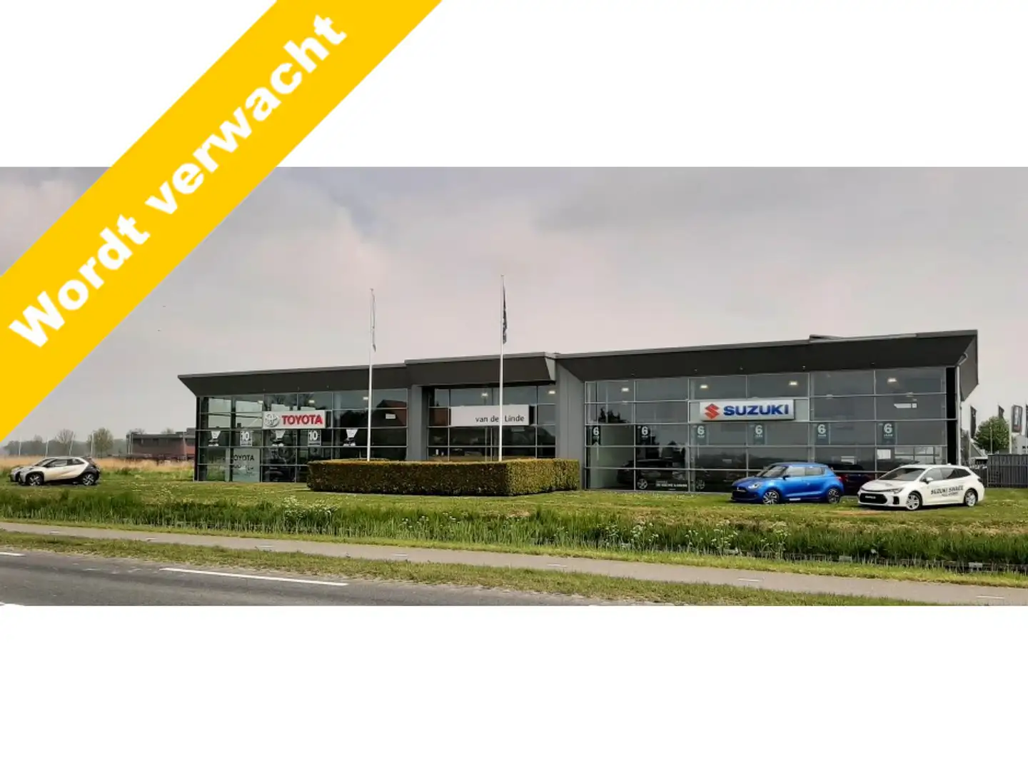 Toyota C-HR 1.8 Hybrid Adventure | Leder | Treeplanken | Dode Rood - 1