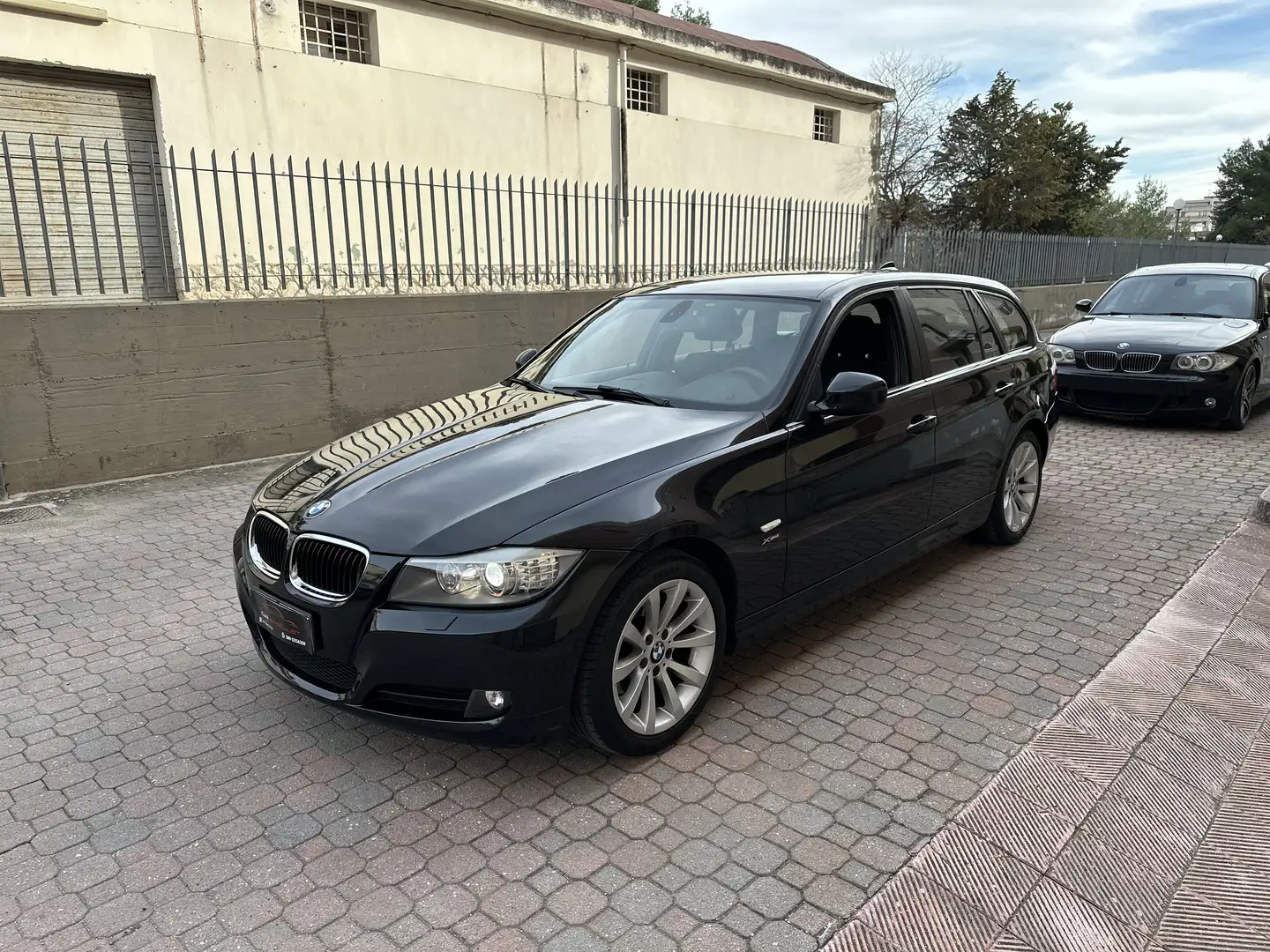 BMW 320 d Touring xDrive Automatica - STORICO BMW-NAVI Schwarz - 1