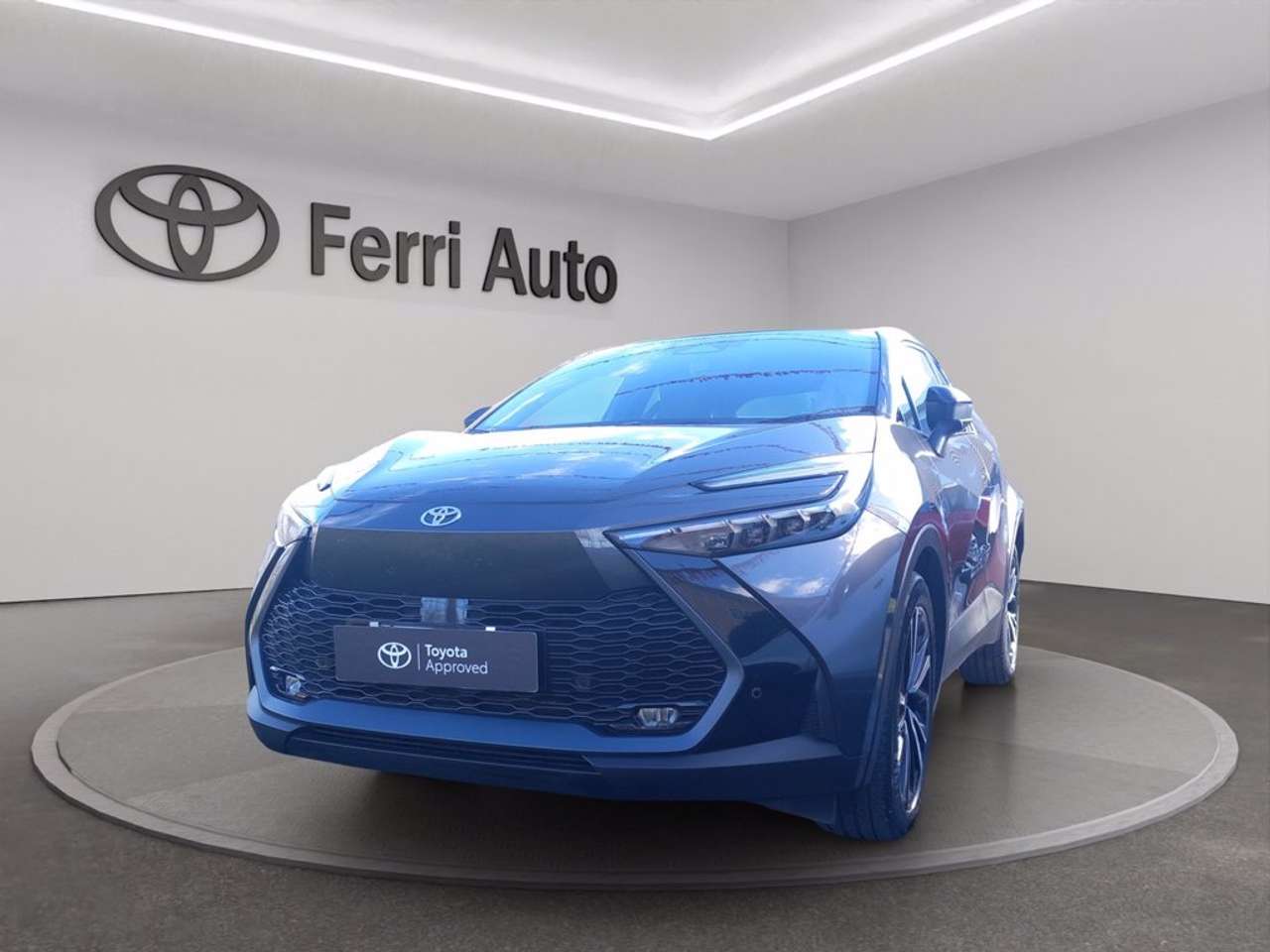 Toyota C-HR 2.0 phev lounge fwd e-cvt