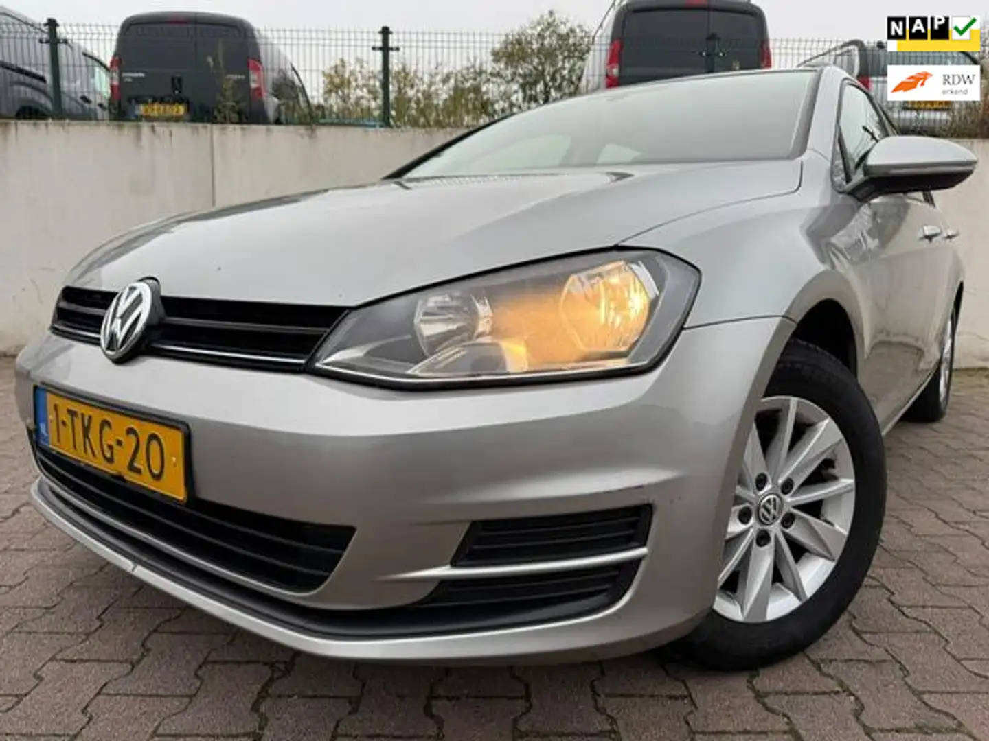 Volkswagen Golf Variant 1.2 TSI Comfortline/NAVI/CLIMA/NL AUTO/APK 05-2025 Grigio - 1