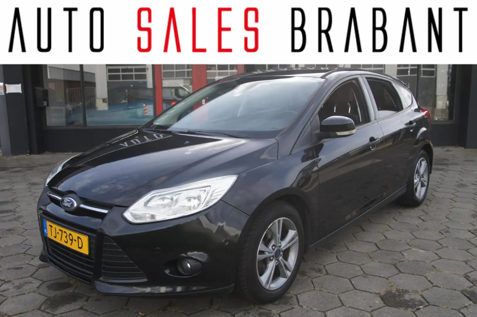 Ford Focus 1.0 EcoBoost Lease Trend Zwart - 1