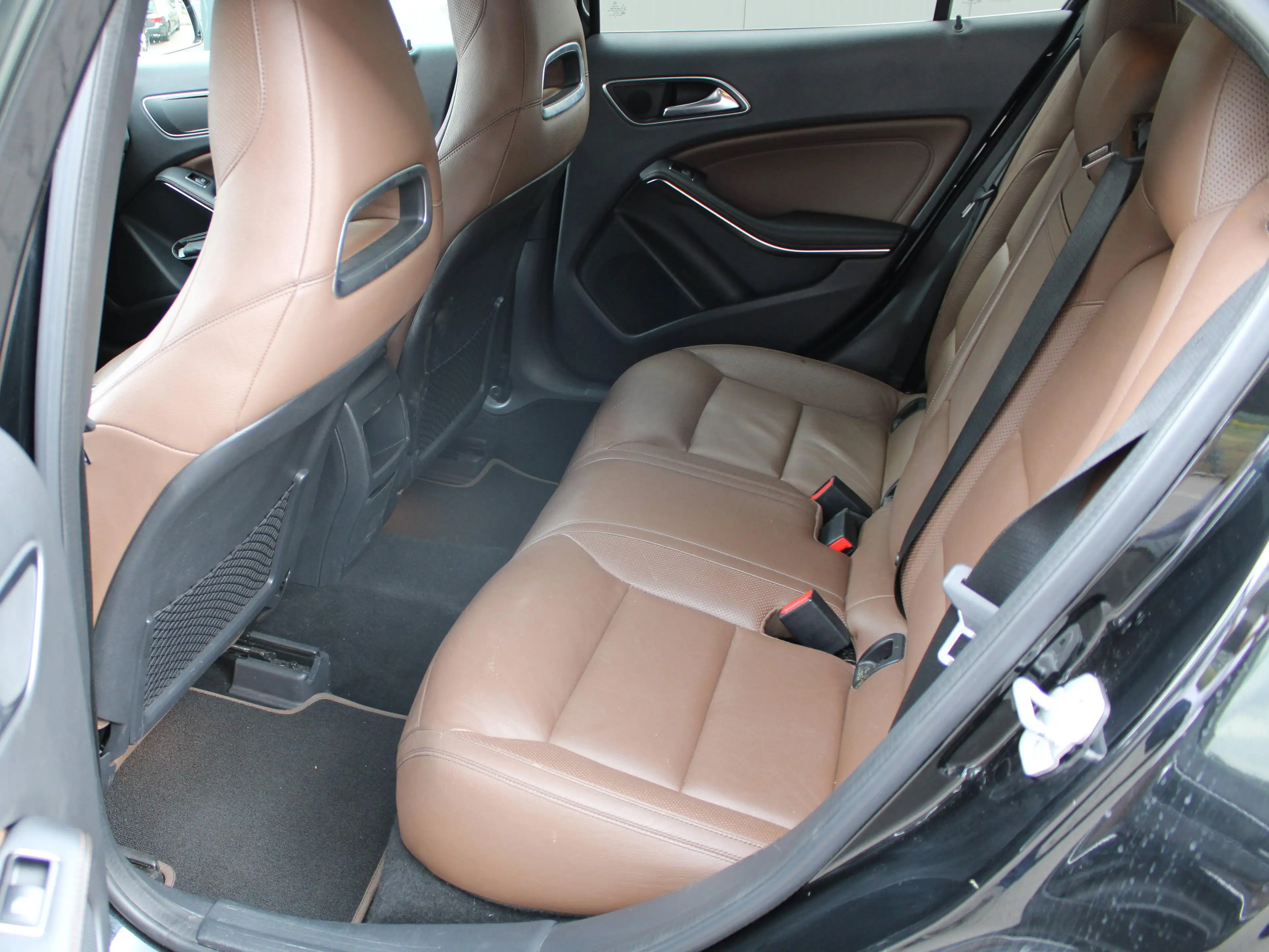 Mercedes-Benz GLA 220 GLA 220 CDI / d 4Matic (156.905) Urban Exklusiv-Paket — photo 12