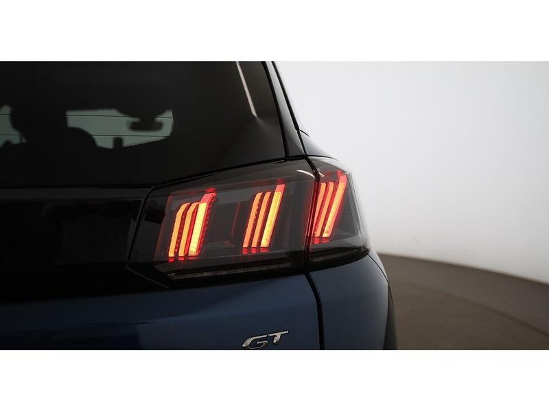 Peugeot 5008 1.5 BlueHDi 130 GT Aut 7-SITZER LED SKY AHK — photo 9