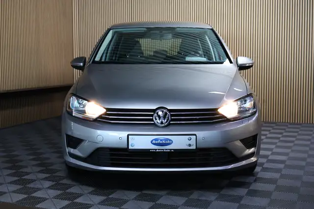 Volkswagen Golf Sportsvan view 8