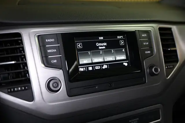 Volkswagen Golf Sportsvan view 18