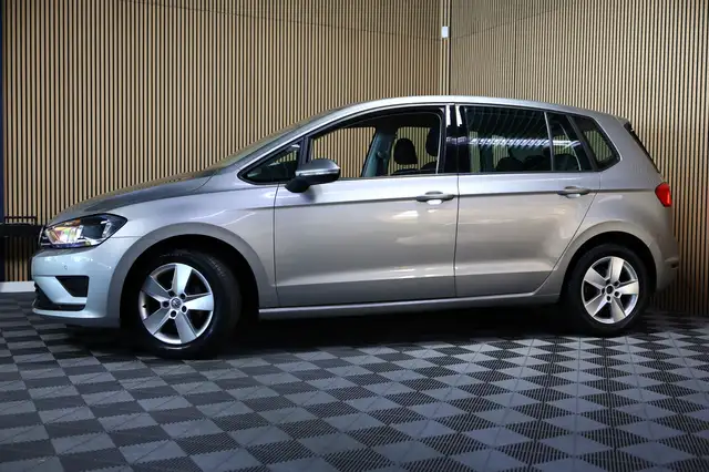 Volkswagen Golf Sportsvan view 10