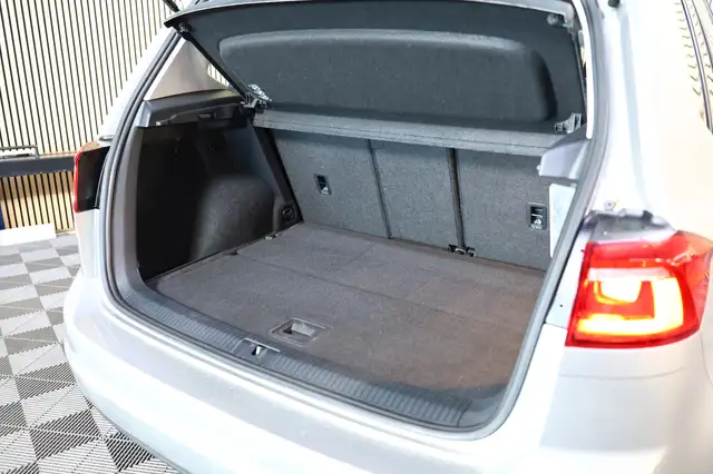 Volkswagen Golf Sportsvan view 30