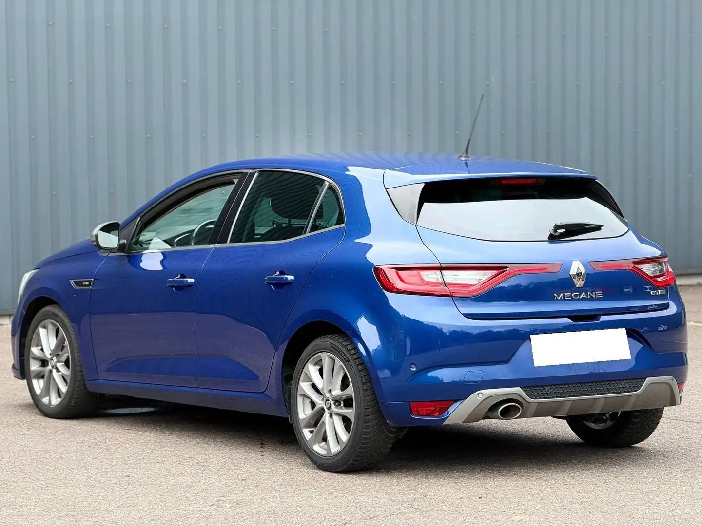 Renault Megane IV 1.6 dCi 130 ch GT Line - 2