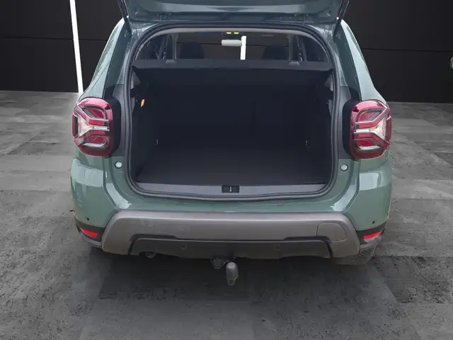 Dacia Duster view 8