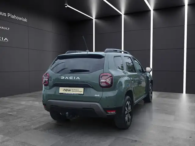 Dacia Duster view 3
